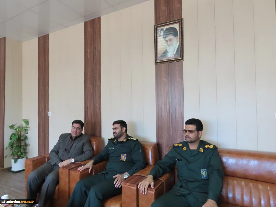 دیدار مدیر سازمان بسیج ادارات و کارمندان سپاه سلمان استان سیستان و بلوچستان با سرپرست آموزشکده شماره 1 پسران زاهدان (شهید باهنر ) واحد استانی سیستان و بلوچستان 2