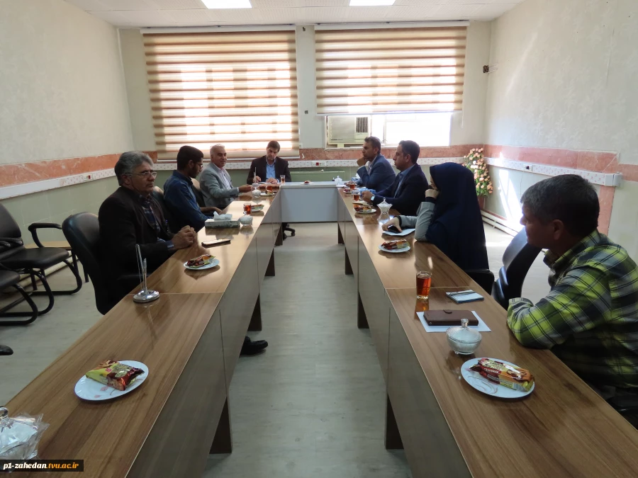 جلسه شورای فرهنگی در آموزشکده شماره یک پسران زاهدان (شهید باهنر) واحد استانی سیستان وبلوچستان برگزار شد. 2