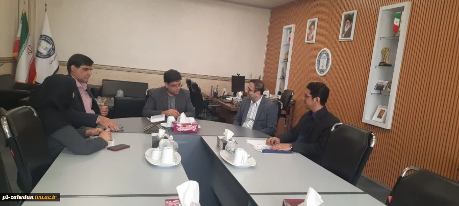 جلسه هم اندیشی سرپرست دانشگاه ملی مهارت واحد استانی سیستان وبلوچستان با رئیس دانشگاه بین المللی چابهار 3