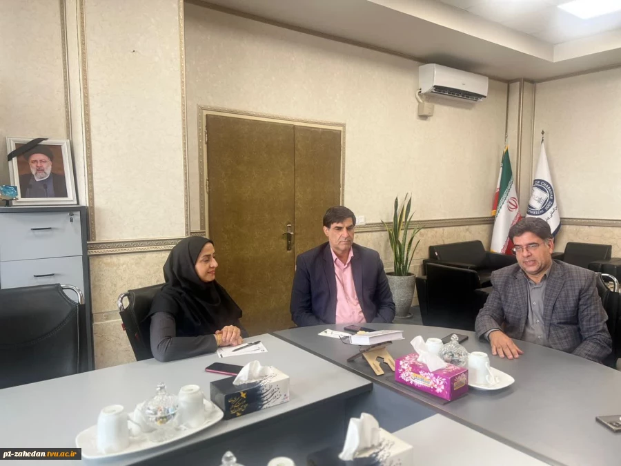 جلسه هم اندیشی سرپرست دانشگاه ملی مهارت واحد استانی سیستان وبلوچستان با رئیس دانشگاه بین المللی چابهار 7