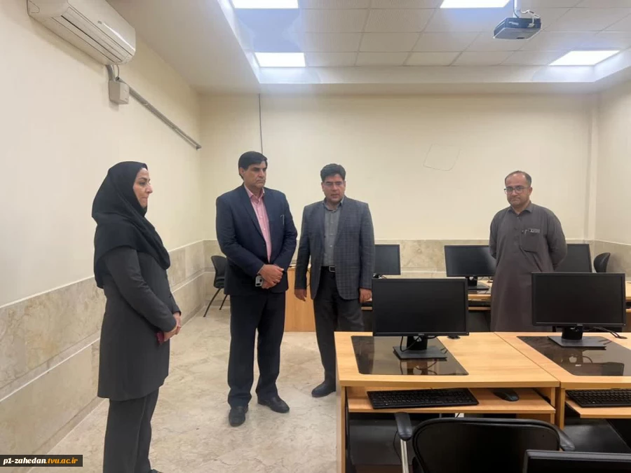 بازدید سرپرست آموزشکده شهید باهنر زاهدان  واحد استانی سیستان و بلوچستان از آموزشکده پسران چابهار 11