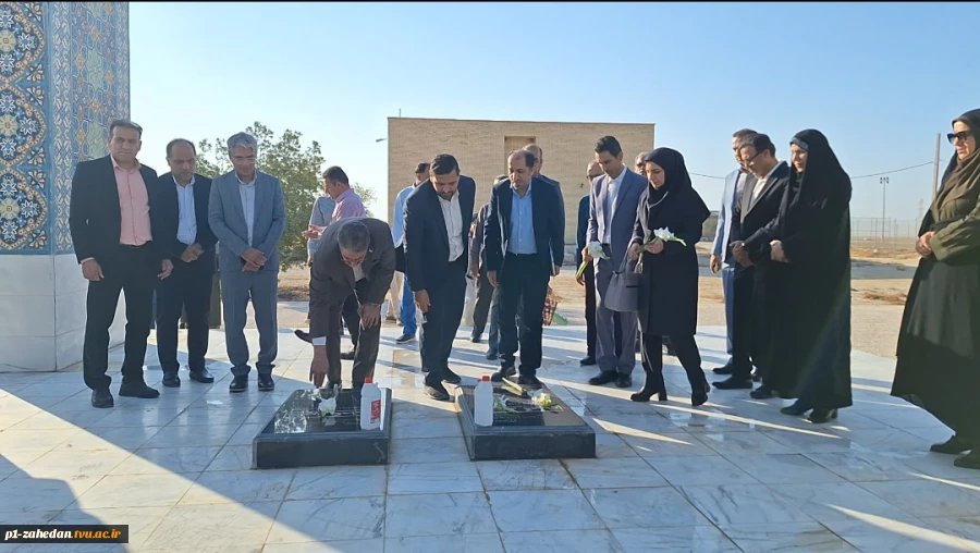 با حضور رئیس دانشگاه ملی مهارت برگزار شد:
نشست با اعضای هیئت علمی و کارکنان آموزشکده‌های استان بوشهر 5