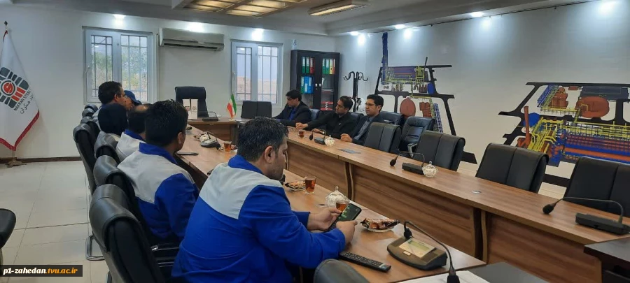 دیدار هیئت رئیسه دانشگاه ملی مهارت واحد استانی سیستان وبلوچستان با مدیران شرکت صنایع فولاد  مکران چابهار 5