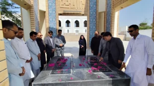 عطر افشانی گلزار شهدای گمنام مسجد پیامبر اعظم (ص) شهرستان چابهار با حضور مسئولان دانشگاه ملی مهارت واحد استانی سیستان وبلوچستان 2