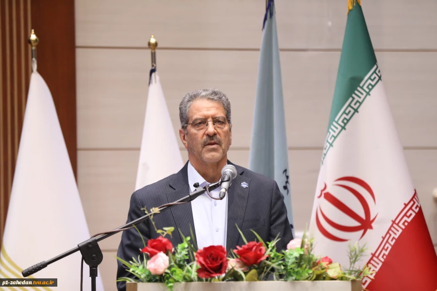 رئیس دانشگاه ملی مهارت در آیین افتتاحیه سومین همایش ملی مهارت‌افزایی، هدایت شغلی و صلاحیت حرفه‌ای در آموزش عالی کشور:
جامعه امروز نیازمند تبدیل دانش به توانایی است/ ناترازی بین مدرک و مهارت چالشی مهم در کشور است و چاره آن تربیت تکنیسین‌ توانمند است 2