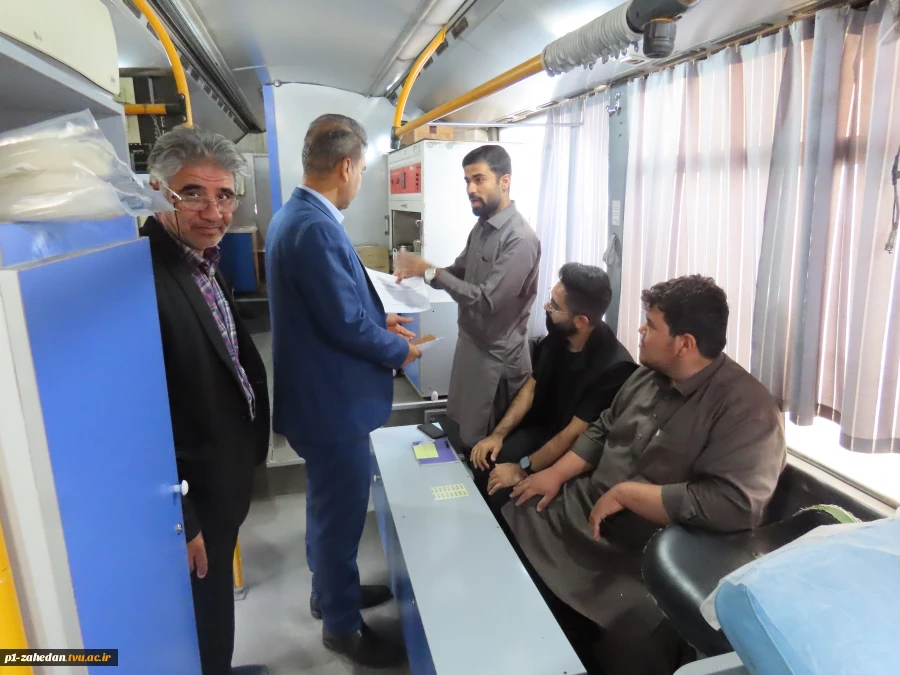 اهداء خون توسط کارکنان ودانشجویان واحد استانی سیستان و بلوچستان 2