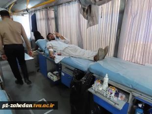 اهداء خون توسط کارکنان ودانشجویان واحد استانی سیستان و بلوچستان 6