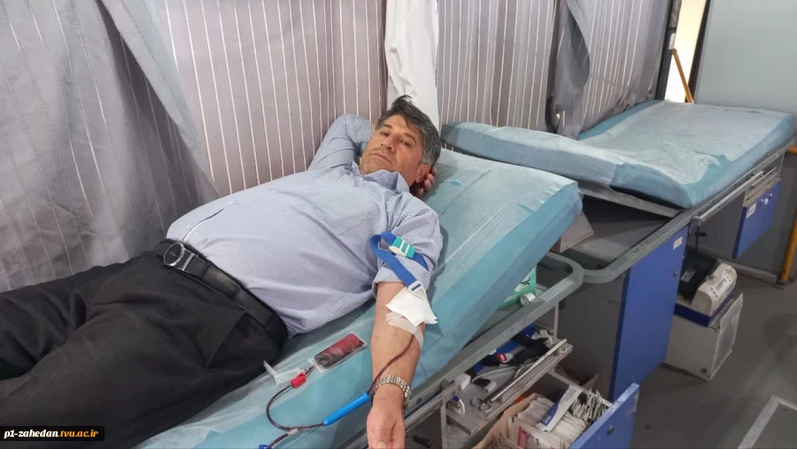 اهداء خون توسط کارکنان ودانشجویان واحد استانی سیستان و بلوچستان 10