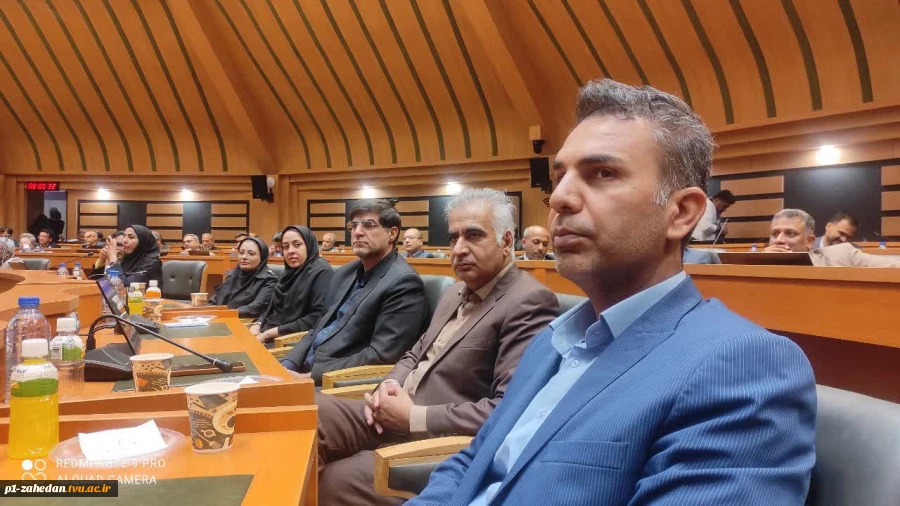 ‍ وزیر علوم در دانشگاه سیستان‌ و بلوچستان:

بهره‌گیری از ظرفیت دانشگاه‌ها در حل مسائل کشور از اولویت‌های وزارت علوم است 4