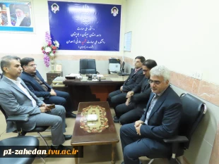 در ادامه برنامه‌های تعاملی و ارتباط مستقیم با دانشجویان

دیدار هیئت رئیسه واحد استانی با دانشجویان خوابگاهی آموزشکده شهید عارفی زاهدان 13