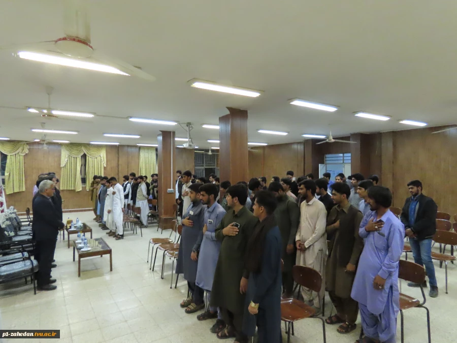 در ادامه برنامه‌های تعاملی و ارتباط مستقیم با دانشجویان

دیدار هیئت رئیسه واحد استانی با دانشجویان خوابگاهی آموزشکده شهید عارفی زاهدان 15