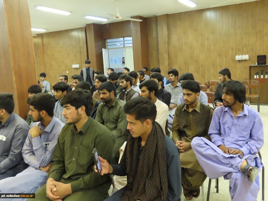 در ادامه برنامه‌های تعاملی و ارتباط مستقیم با دانشجویان

دیدار هیئت رئیسه واحد استانی با دانشجویان خوابگاهی آموزشکده شهید عارفی زاهدان 12