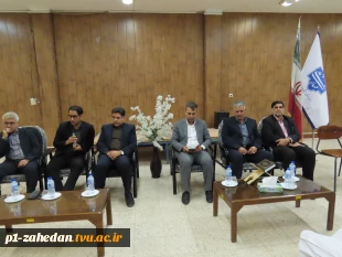 در ادامه برنامه‌های تعاملی و ارتباط مستقیم با دانشجویان

دیدار هیئت رئیسه واحد استانی با دانشجویان خوابگاهی آموزشکده شهید عارفی زاهدان 13