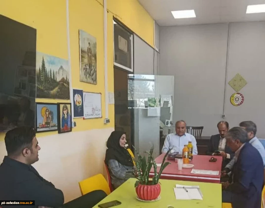 برگزاری نشست و هم اندیشی اعضای کارگروه آموزش بمناسبت هفته جهانی کارآفرینی 2