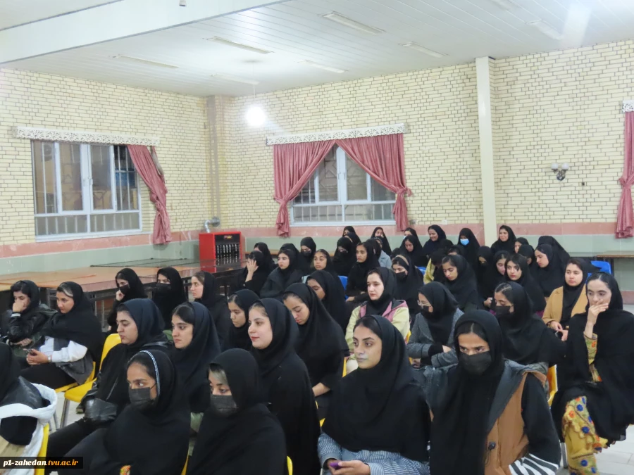 در ادامه برنامه‌های تعاملی و ارتباط مستقیم با دانشجویان:

نشست صمیمی هیات رئیسه واحد استانی با دانشجویان خوابگاه حضرت معصومه 15