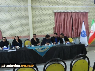 در ادامه برنامه‌های تعاملی و ارتباط مستقیم با دانشجویان:

نشست صمیمی هیات رئیسه واحد استانی با دانشجویان خوابگاه حضرت معصومه 18