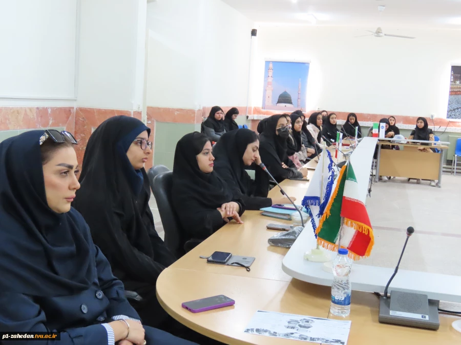 کارگاه «آشنایی با معاملات طلا در بورس کالا» در سالن جلسات دانشگاه ملی مهارت- واحد استانی سیستان و بلوچستان 3