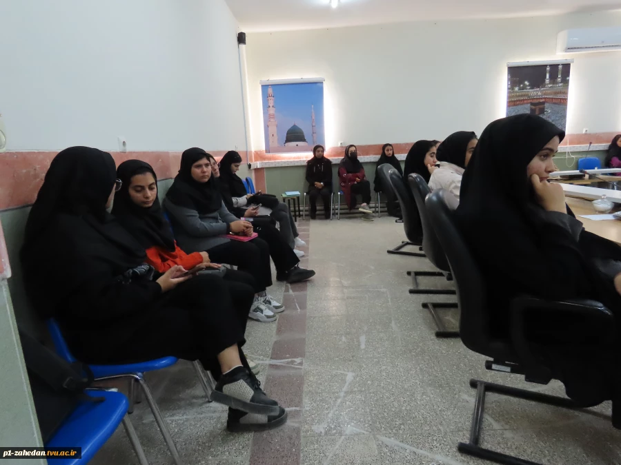 کارگاه «آشنایی با معاملات طلا در بورس کالا» در سالن جلسات دانشگاه ملی مهارت- واحد استانی سیستان و بلوچستان 8