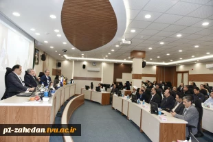 دکتر حضرتی در نشست تخصصی مدیران روابط عمومی دانشگاه ملی مهارت:

فارغ التحصیل دانشگاه ملی مهارت باید پرچم‌دار مهارت باشد. 4