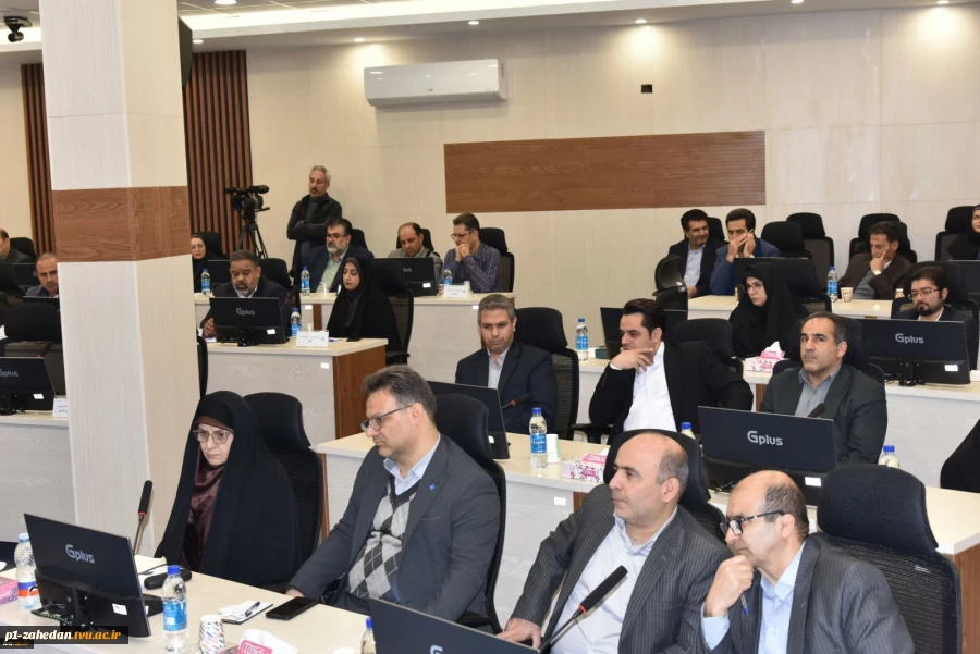 تقدیر از مسئول روابط عمومی واحد استانی سیستان و بلوچستان بعنوان روابط عمومی برترسال1403  در حوزه هوش مصنوعی و تولید محتوا 5