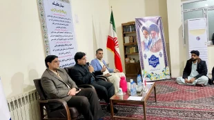 در ادامه برنامه‌های تعاملی و ارتباط مستقیم با دانشجویان

نشست هم اندیشی هیئت رئیسه واحد استانی با دانشجویان خوابگاه شهید اسدی کرم 
 4