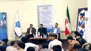 در ادامه برنامه‌های تعاملی و ارتباط مستقیم با دانشجویان

نشست هم اندیشی هیئت رئیسه واحد استانی با دانشجویان خوابگاه شهید اسدی کرم 
 9