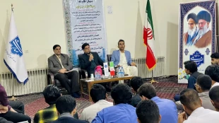 در ادامه برنامه‌های تعاملی و ارتباط مستقیم با دانشجویان

نشست هم اندیشی هیئت رئیسه واحد استانی با دانشجویان خوابگاه شهید اسدی کرم 
 19