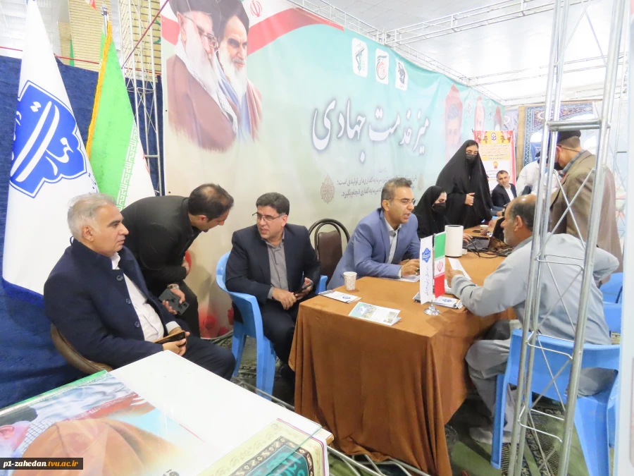 حضور دانشگاهیان دانشگاه ملی مهارت واحد استانی سیستان وبلوچستان در میز خدمت نماز جمعه به مناسبت روز دانشجو   7