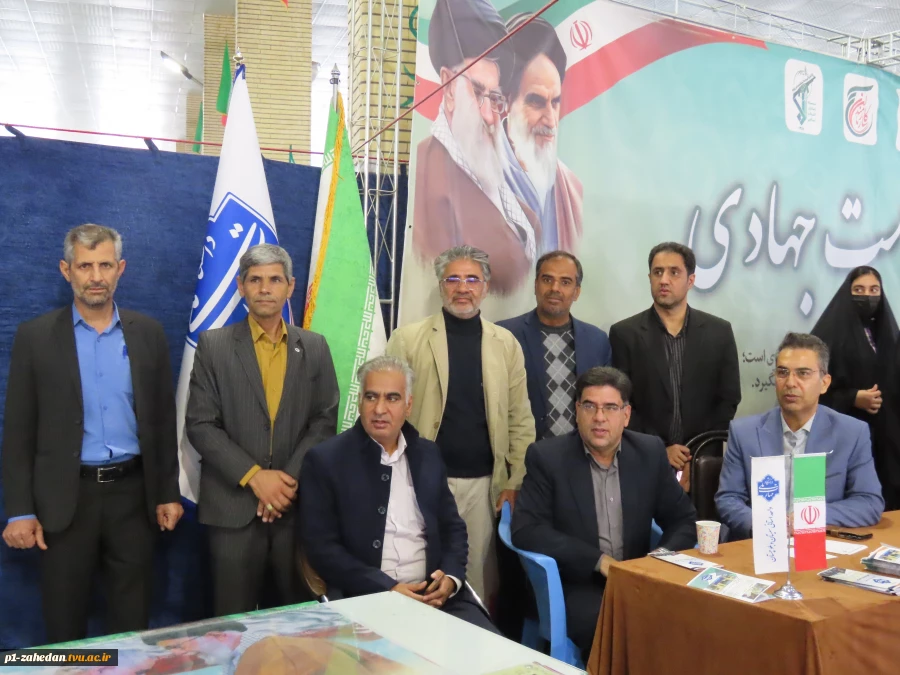حضور دانشگاهیان دانشگاه ملی مهارت واحد استانی سیستان وبلوچستان در میز خدمت نماز جمعه به مناسبت روز دانشجو   9