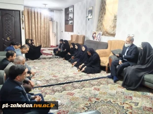 دیدار هیئت‌رئیسه دانشگاه ملی مهارت واحد استانی سیستان‌ و بلوچستان با مادر شهیدان جهانزاده   5