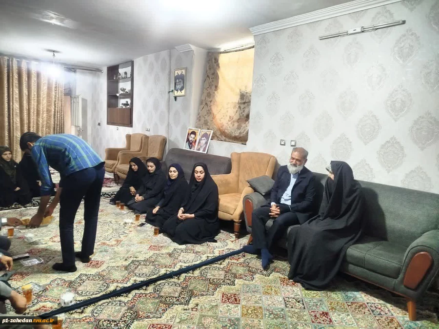 دیدار هیئت‌رئیسه دانشگاه ملی مهارت واحد استانی سیستان‌ و بلوچستان با مادر شهیدان جهانزاده   7