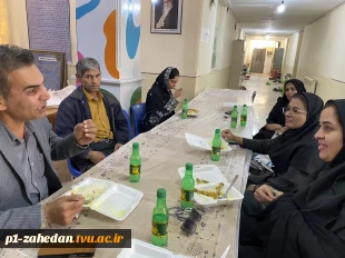بازدید هیئت‌رئیسه دانشگاه ملی مهارت از سلف سرویس آموزشکده‌های زاهدان به مناسبت روز دانشجو
 14