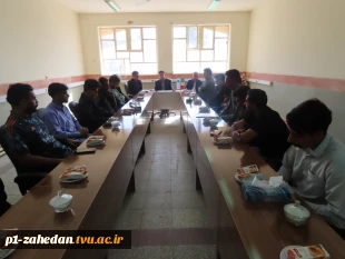 تقدیر از دانشجویان برتر مسابقات ورزشی به مناسبت روز دانشجو 7