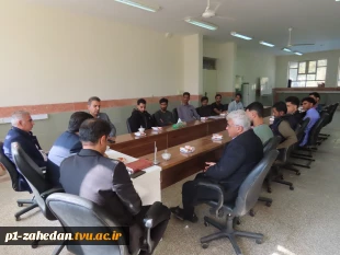 تقدیر از دانشجویان برتر مسابقات ورزشی به مناسبت روز دانشجو 10