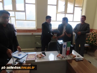 تقدیر از دانشجویان برتر مسابقات ورزشی به مناسبت روز دانشجو 11