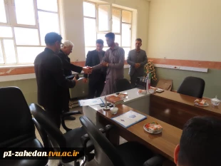 تقدیر از دانشجویان برتر مسابقات ورزشی به مناسبت روز دانشجو 16