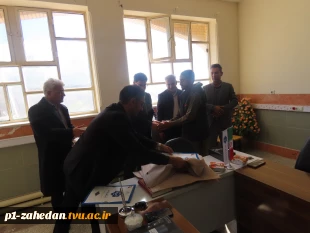 تقدیر از دانشجویان برتر مسابقات ورزشی به مناسبت روز دانشجو 19