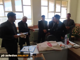 تقدیر از دانشجویان برتر مسابقات ورزشی به مناسبت روز دانشجو 21