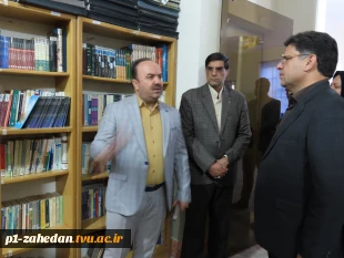 معاون پژوهش و فناوری دانشگاه ملی مهارت کشور امکانات کتابخانه و سالن مطالعه دانشگاه را ارزیابی کرد 2