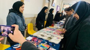 برگزاری جشنواره کارآفرینی و بازارچه دستاوردهای دانشجویی در آموزشکده دختران زاهدان   6