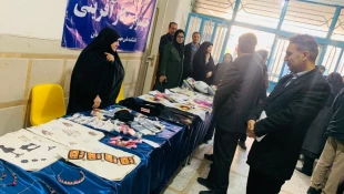 برگزاری جشنواره کارآفرینی و بازارچه دستاوردهای دانشجویی در آموزشکده دختران زاهدان   7