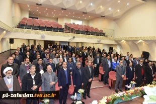 رئیس دانشگاه ملی مهارت در همایش گرامی‌داشت هفته ملی پژوهش و فناوری:
این دانشگاه، دانشجویی برای ماندن در ایران تربیت می‌کند/ پژوهش‌های ما باید متناسب با بازار کار و صنعت باشد/ پژوهش باید به کمک آموزش بیاید تا این دانشگاه موفق باشد. 6