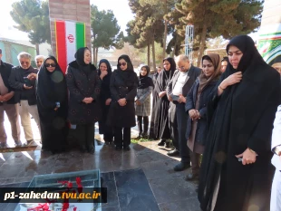 برگزاری مراسم گلباران و عطر‌افشانی مزار شهید گمنام  دانشگاه ملی مهارت واحد استانی سیستان و بلوچستان 9