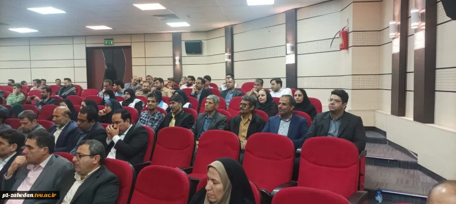 حضور بسیجیان و کارکنان دانشگاه ملی مهارت استان سیستان و بلوچستان در سومین جشنواره کارمند تراز مکتب حاج قاسم سلیمانی   4