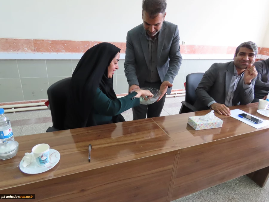 تقدیر رئیس دانشگاه ملی مهارت واحد استانی سیستان وبلوچستان از دانشجویان این دانشگاه جهت شرکت در پویش جهاد هنرمندانه «جنگ رمضان» 2