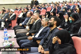 در یادواره شهدای خانواده بزرگ دانشگاه ملی مهارت در جنگ رمضان تأکید شد؛

لزوم بازخوانی سیره شهدا و ثبت میراث ماندگار دفاع مقدس در دانشگاه‌ها 2