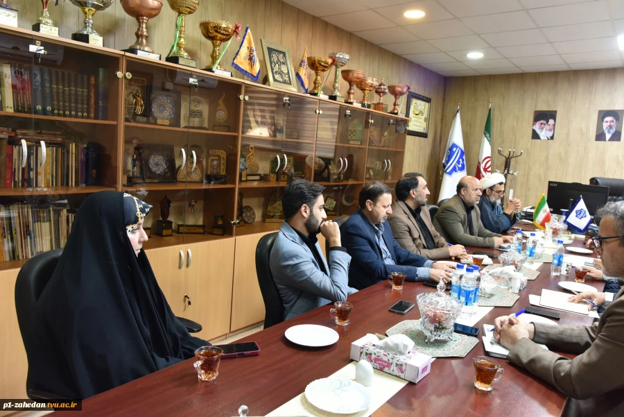 با حضور رئیس دانشگاه برگزار شد؛

نخستین جلسه ستاد اربعین حسینی دانشگاه ملی مهارت در راستای حضور پرشور دانشگاهیان در مراسم باشکوه پیاده‌روی اربعین حسینی ۱۴۰۵ 2