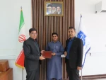 تجلیل رئیس دانشگاه ملی مهارت واحد استانی سیستان و بلوچستان از دبیر کانون همیاران سلامت به پاس درخشش در سطح ملی 2