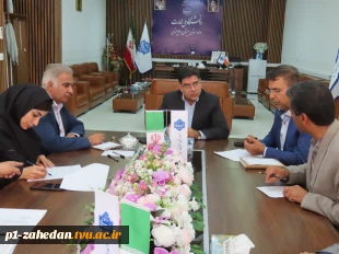بررسی روند ارائه خدمات رفاهی و تغذیه در سلف سرویس های دانشجویی آموزشکده های زاهدان و زابل در نشست هیئت رئیسه دانشگاه با مدیران برنده مناقصه  7